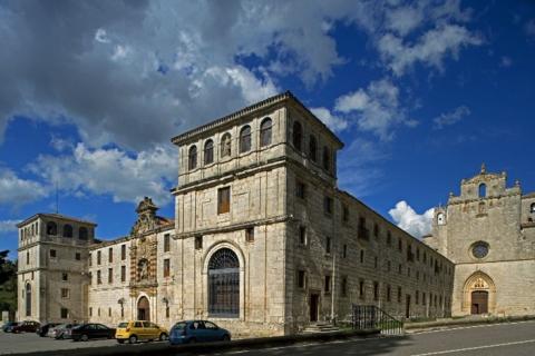 Font: https://www.turismocastillayleon.com/es/patrimonio-cultura/monasterio-san-pedro-cardena Camp de concentració de San Pedro de Cardeña (Burgos)