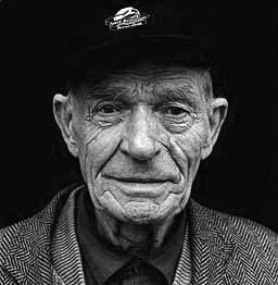 Font: The Spanish civil war remembered". The Guardian. Novembre 2020 DOYLE, Robert