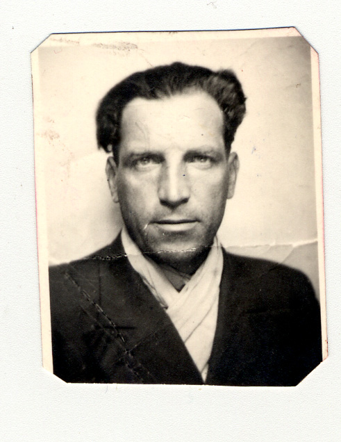 Font: Associazione Italiana di Combattenti e Volontari Antifascisti di Spagna (AICVAS); Istituto Nazionale Ferruccio Parri. Data Spanish Civil War : oggi in Spagna domani in Italia : banca dati delle biografie dei volontari italiani antifascisti. CERRETELLI, Vittorio