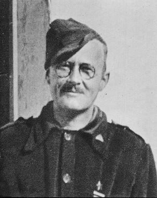 Font: https://thesanghakommune.org/2015/11/08/tom-wintringham-how-an-oxford-communist-founded-the-home-guard/
